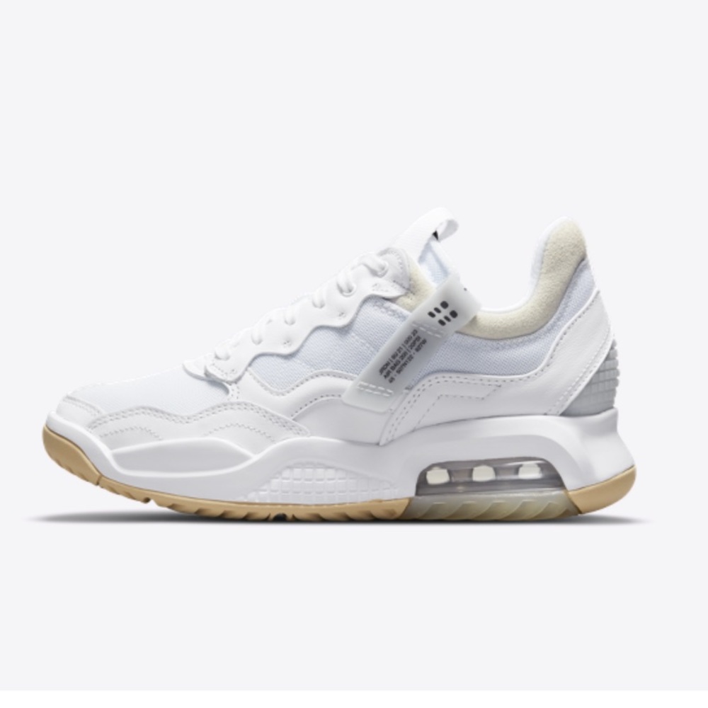 Jordan MA2 Women's Shoe